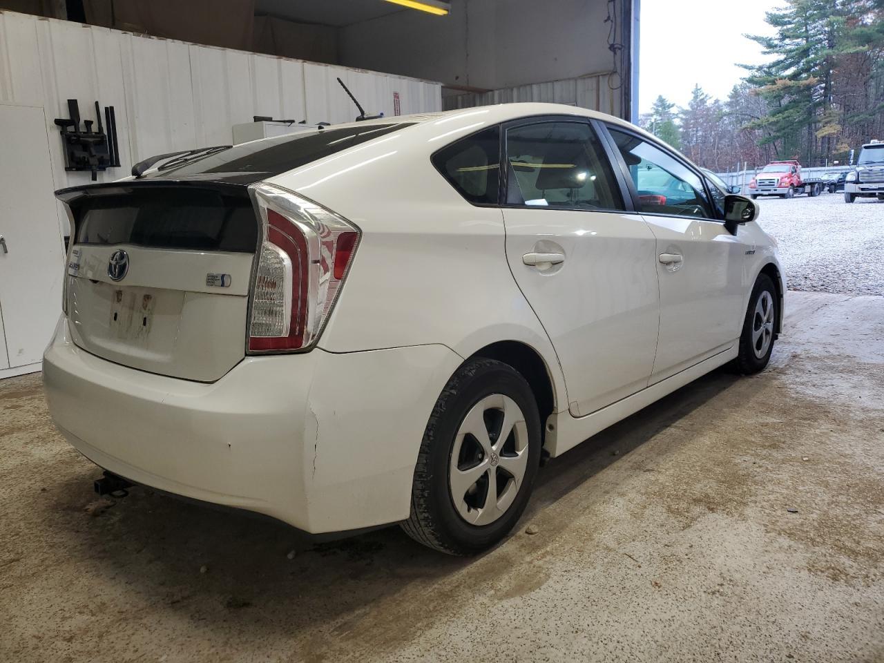 2013 TOYOTA PRIUS