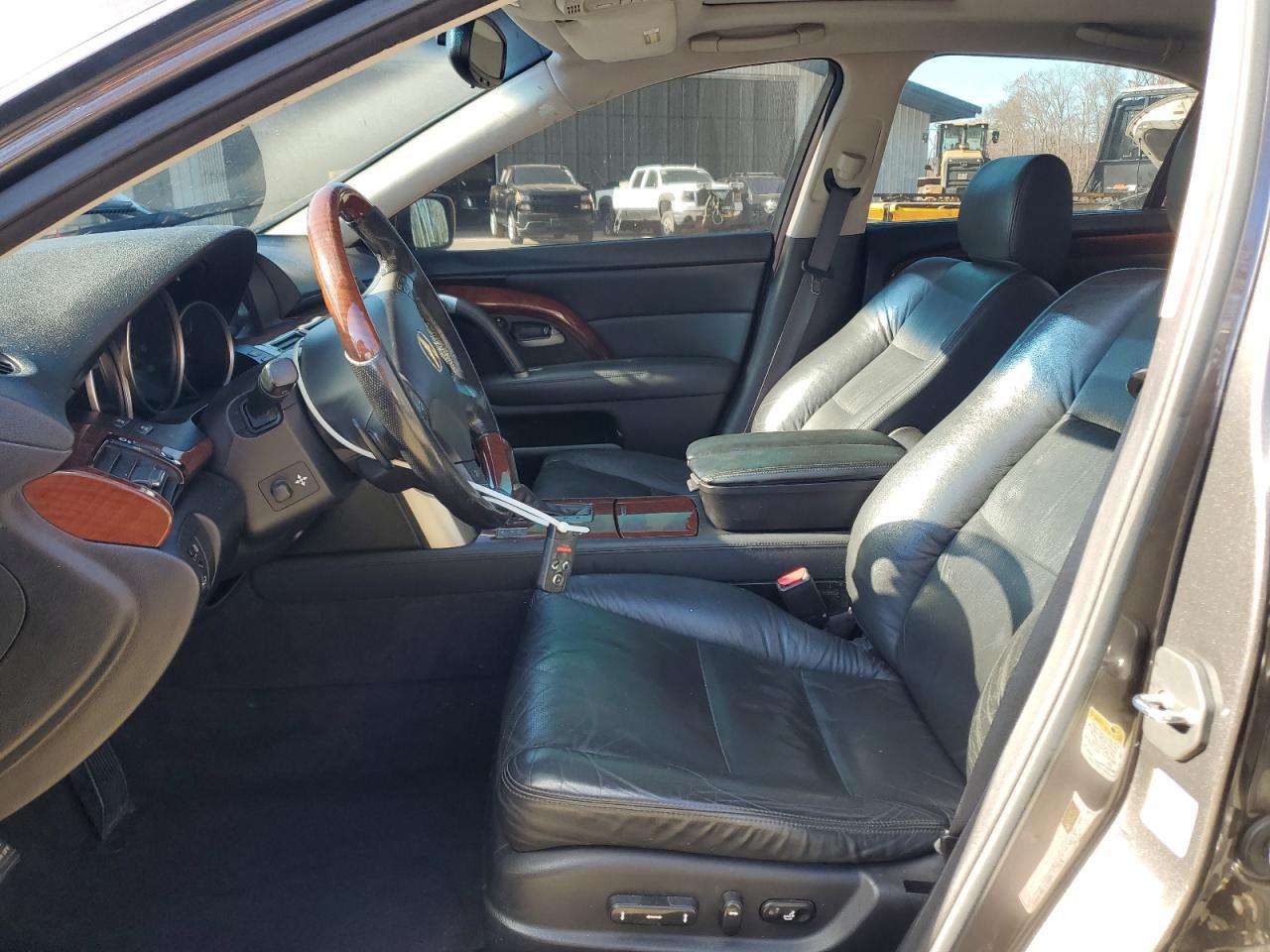 2010 ACURA RL