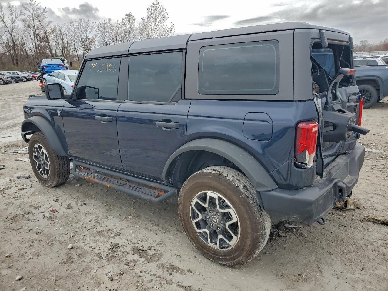 2021 FORD Bronco