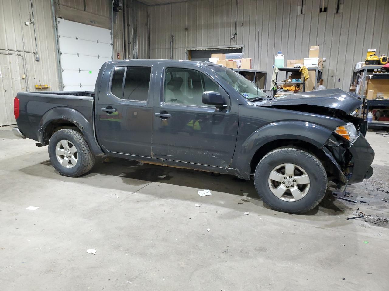 2013 NISSAN Frontier