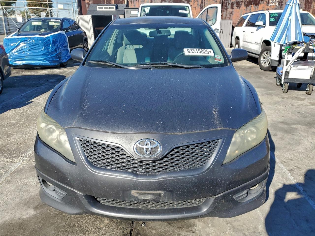 2011 TOYOTA CAMRY