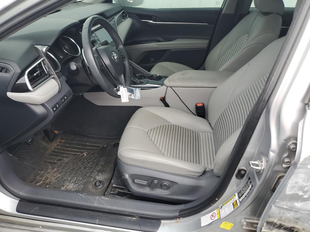 2018 TOYOTA CAMRY