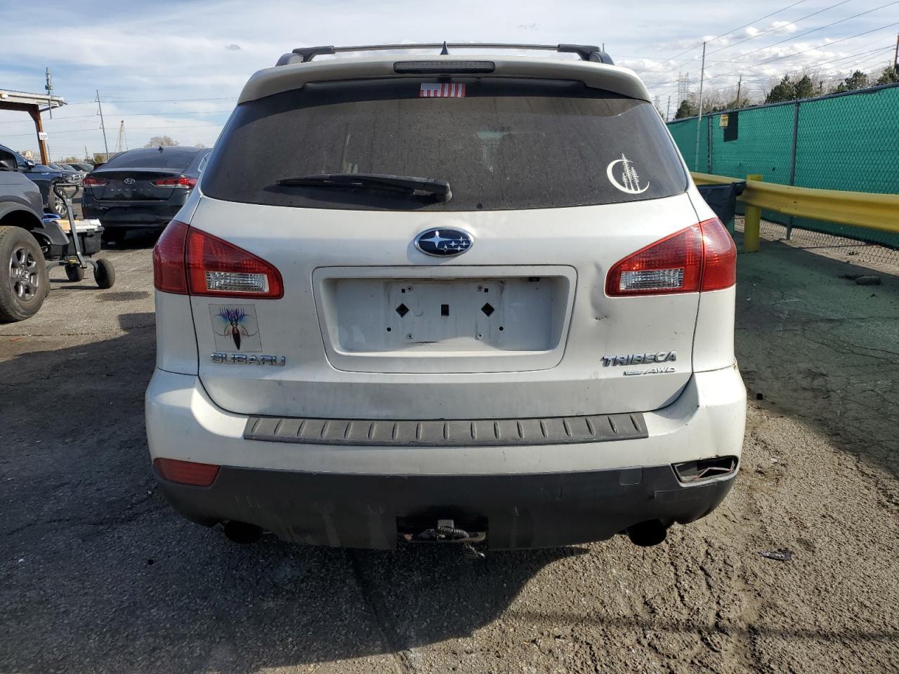 2011 SUBARU Tribeca