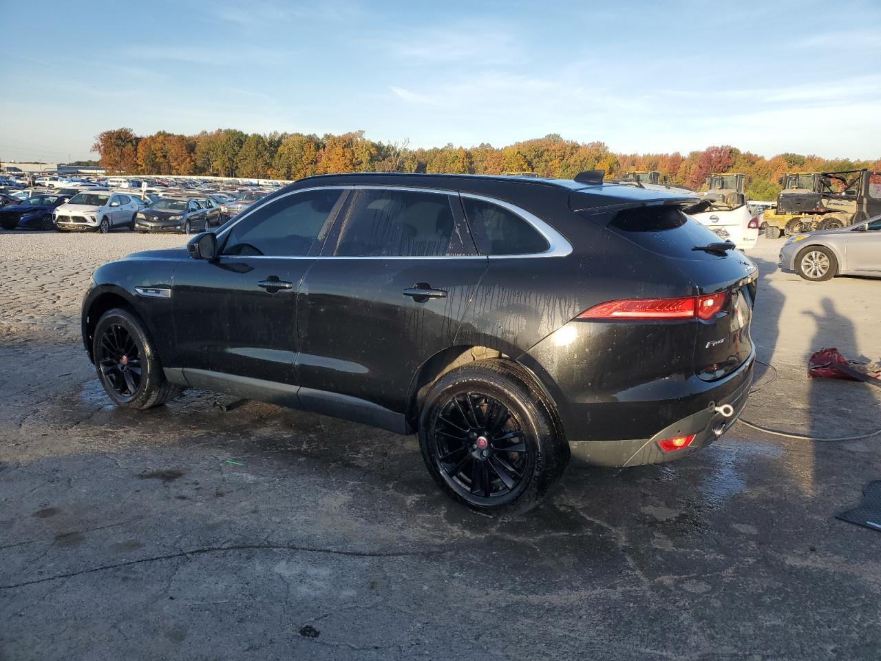 2017 JAGUAR F-Pace