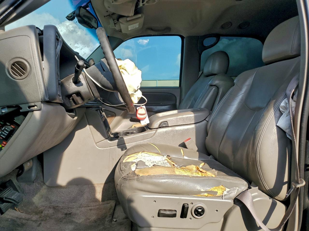 2003 CHEVROLET Tahoe