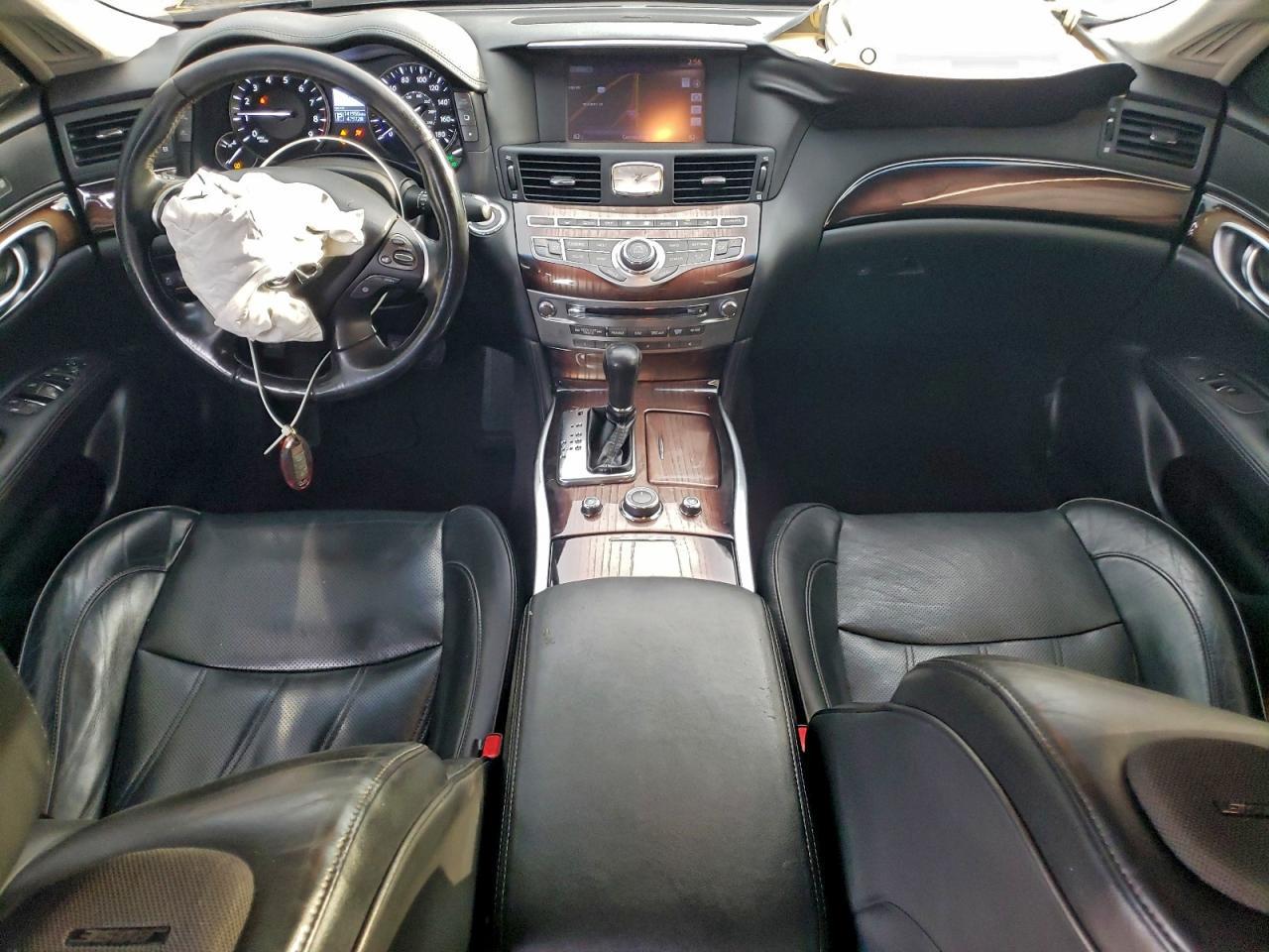 2015 INFINITI Q70