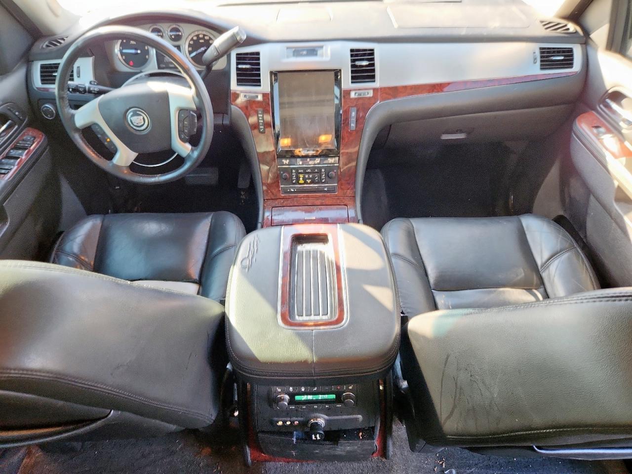 2013 CADILLAC ESCALADE