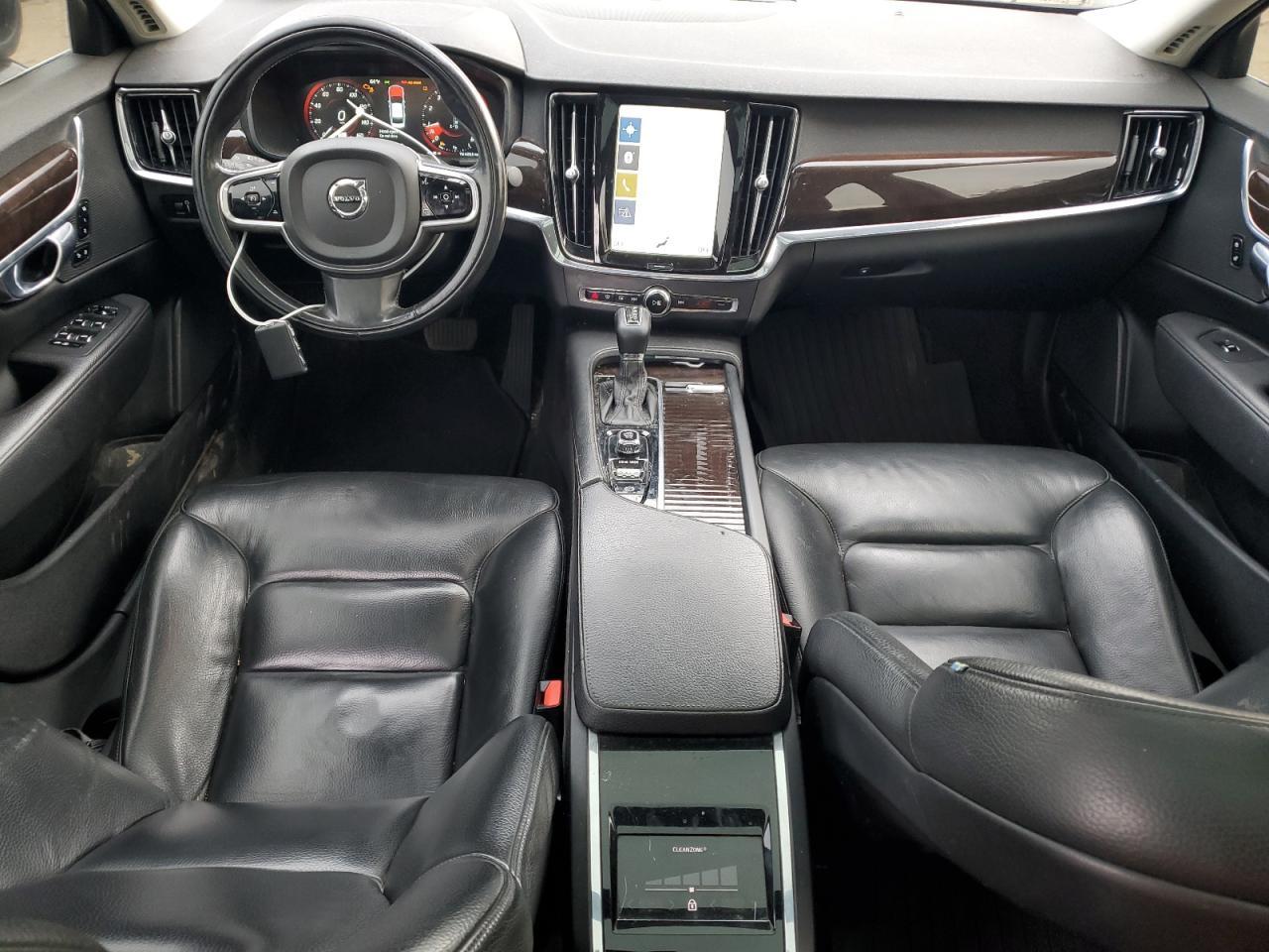 2018 VOLVO S90