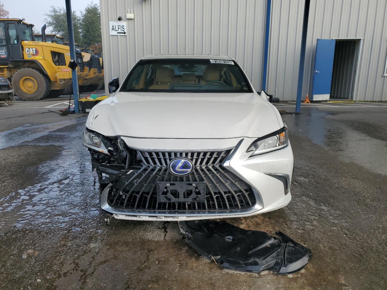 2022 LEXUS ES 300H