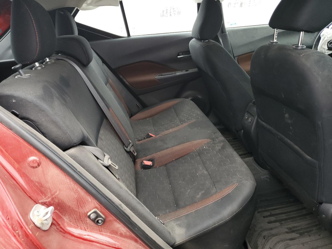 2024 NISSAN KICKS