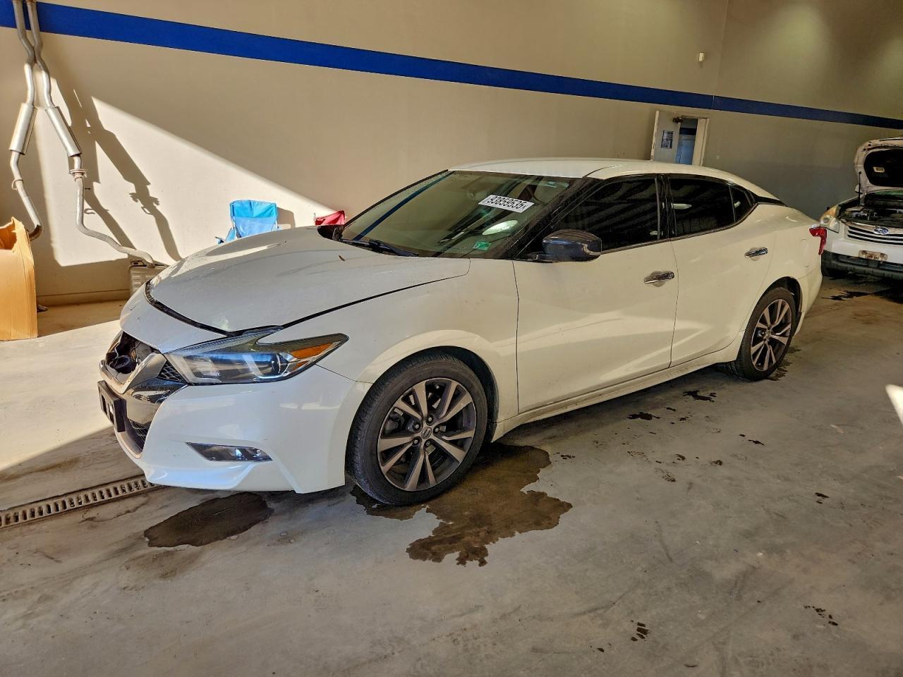 2016 NISSAN Maxima