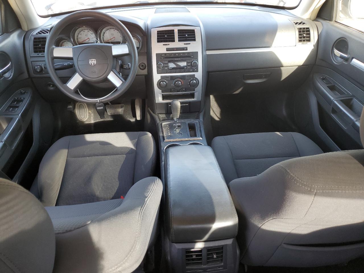 2010 DODGE CHARGER