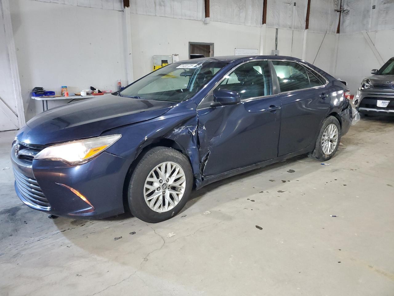 2017 TOYOTA CAMRY