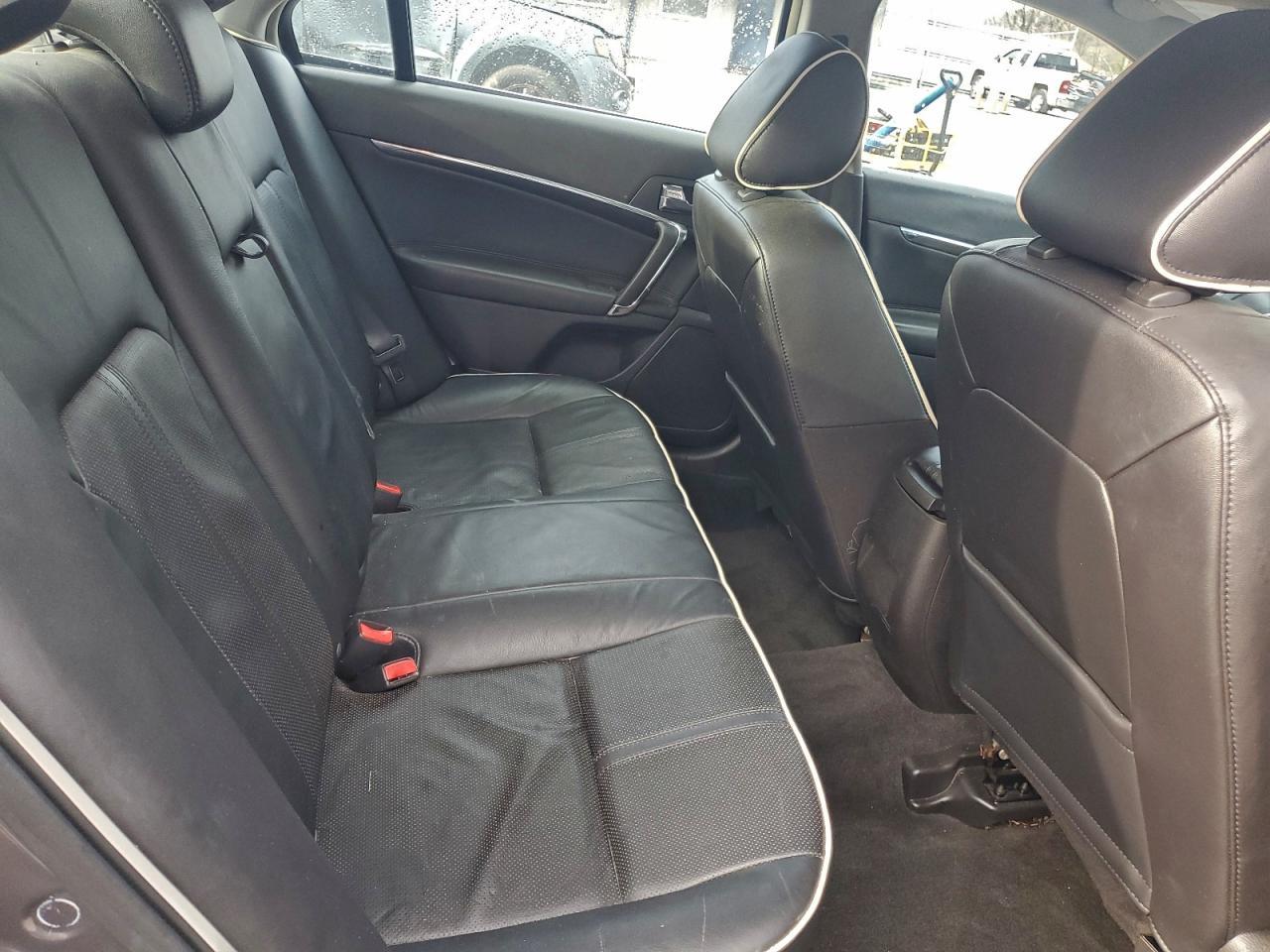 2011 LINCOLN MKZ