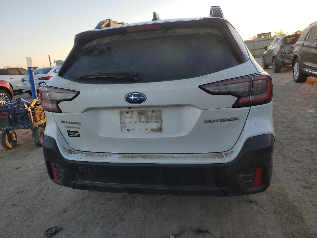 2021 SUBARU Outback