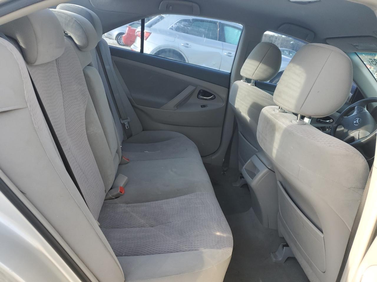 2011 TOYOTA CAMRY