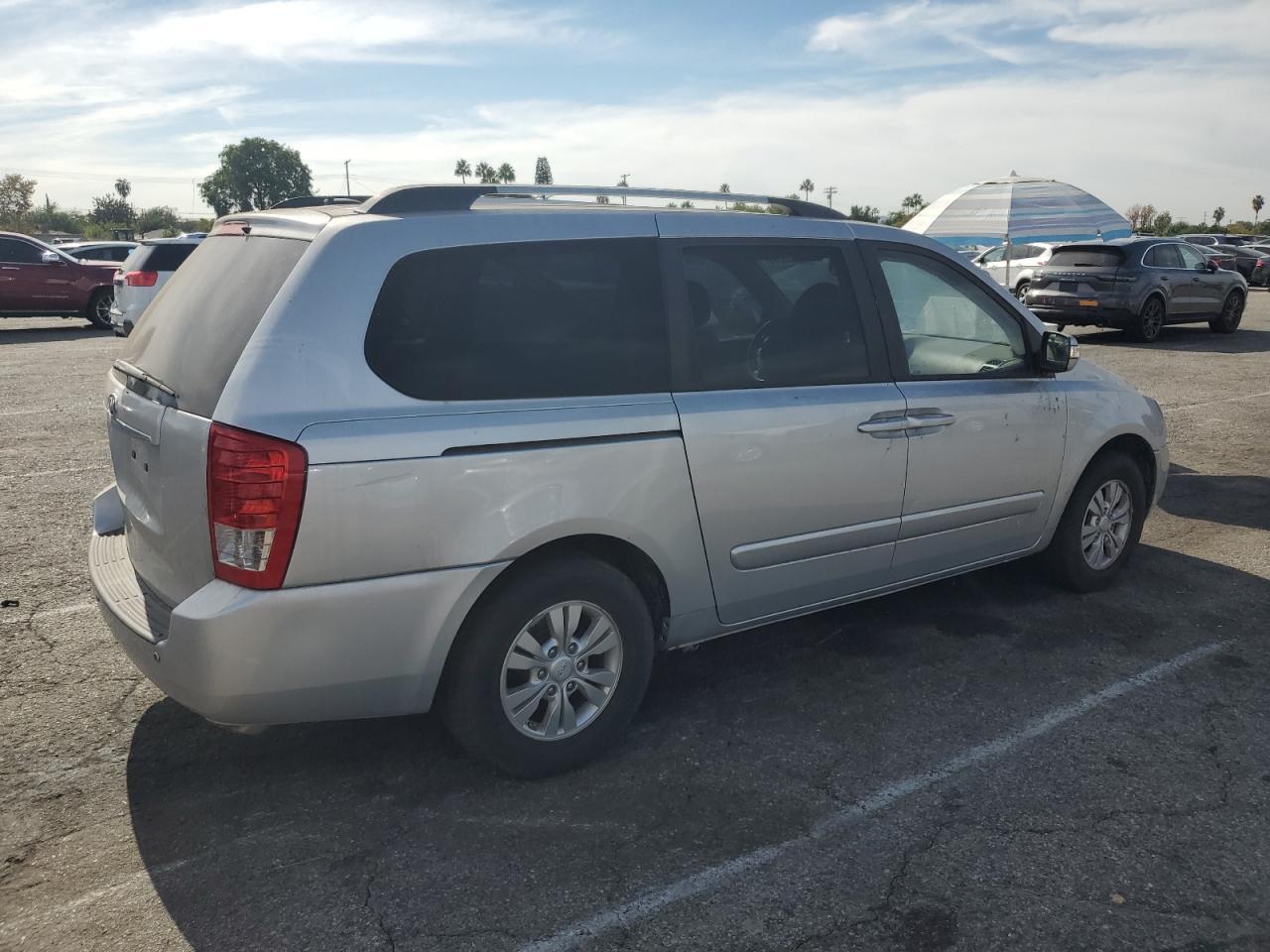 2012 KIA SEDONA