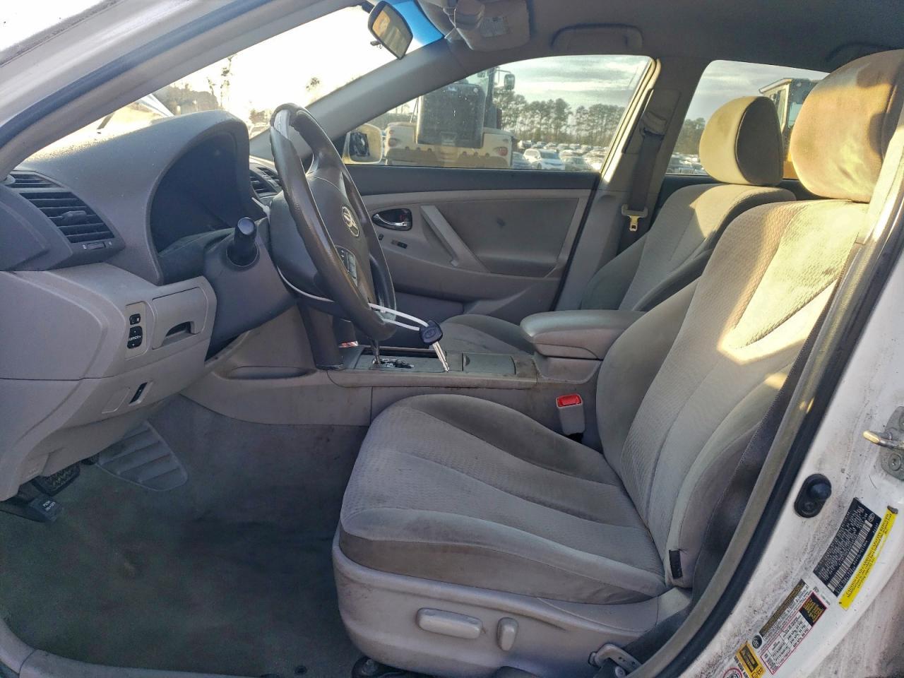 2010 TOYOTA CAMRY