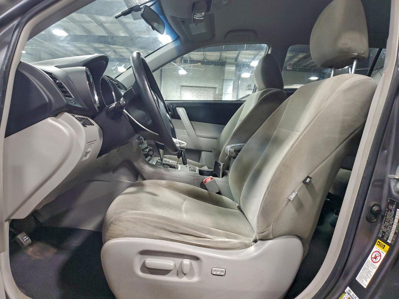 2013 TOYOTA HIGHLANDER