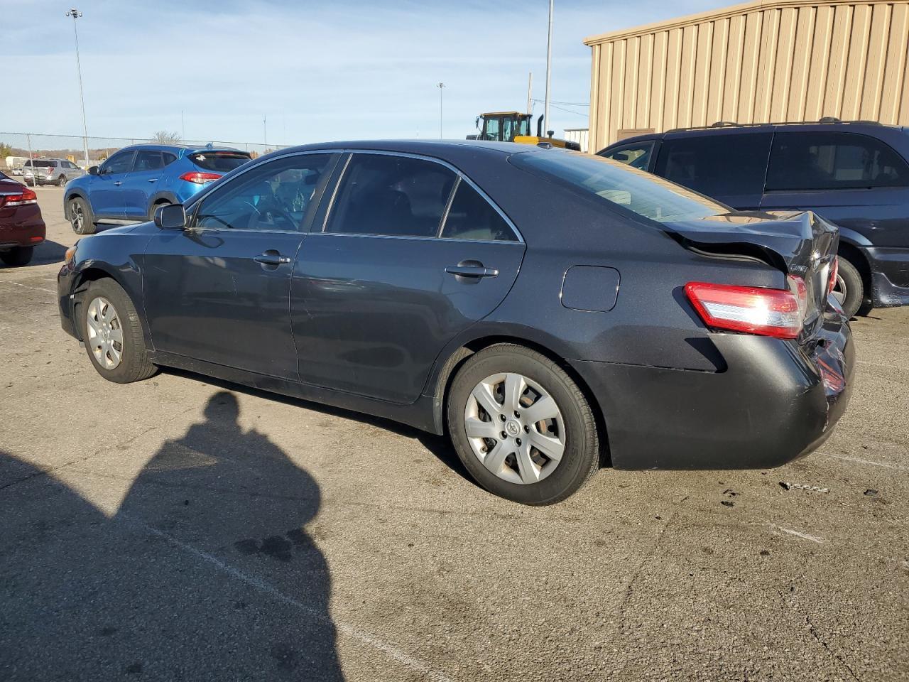 2011 TOYOTA CAMRY