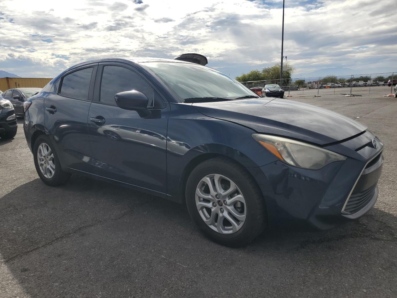 2016 TOYOTA SCION
