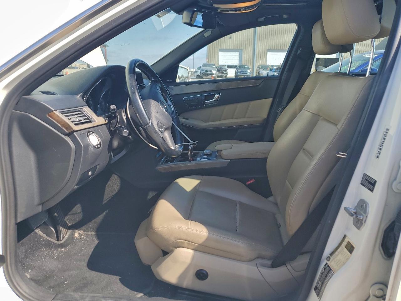 2010 MERCEDES-BENZ E-Class