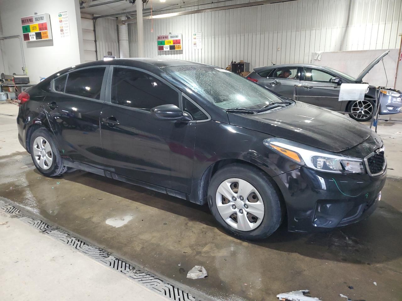 2017 KIA FORTE