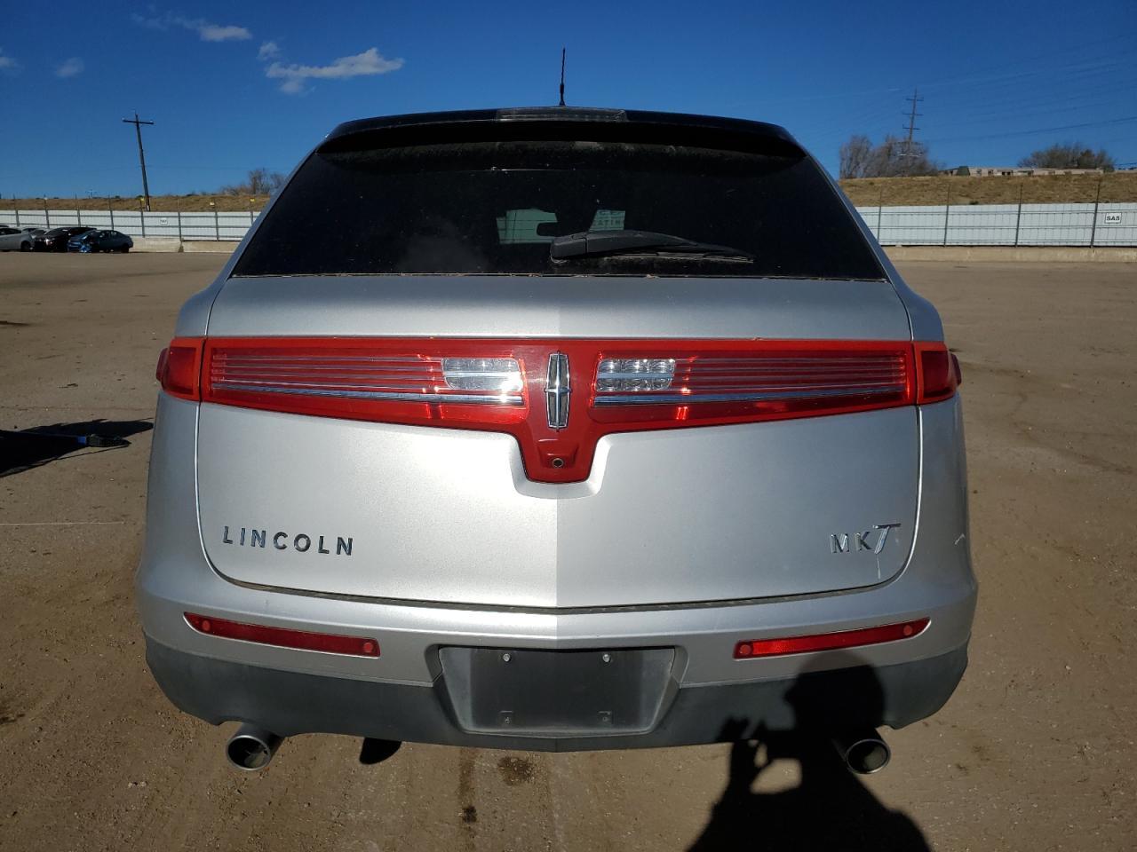 2010 LINCOLN MKT