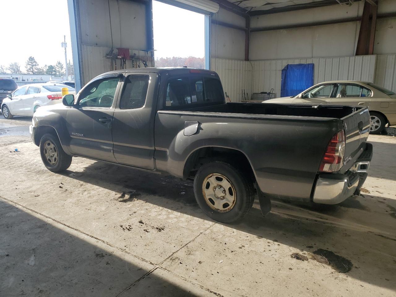 2011 TOYOTA TACOMA