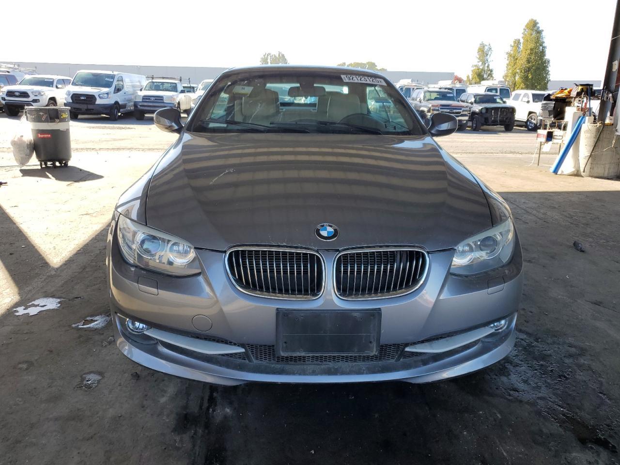 2011 BMW 3 SERIES