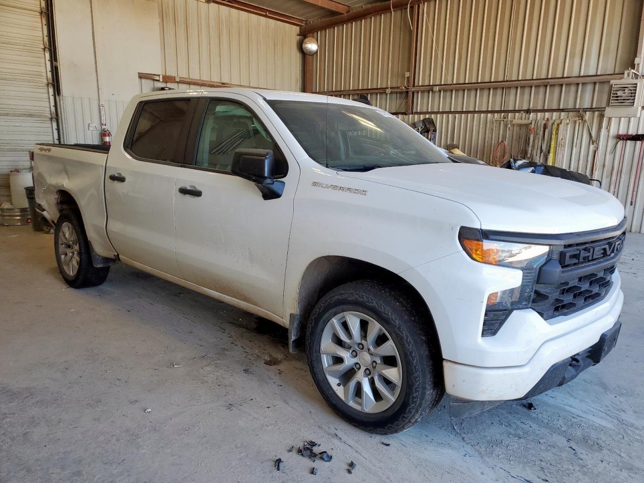 2023 CHEVROLET Silverado
