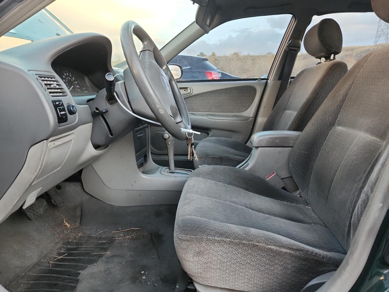 2002 TOYOTA COROLLA