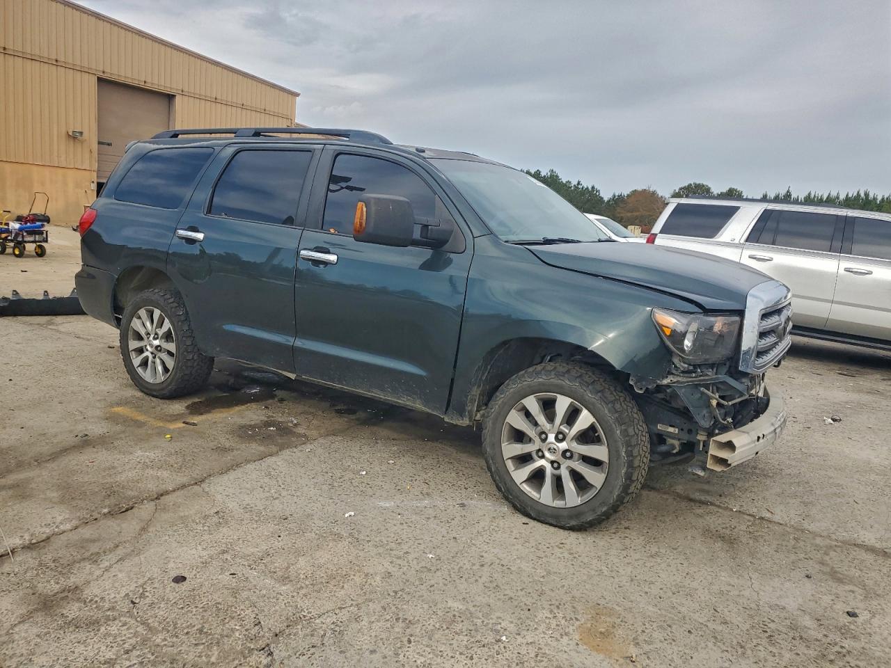 2008 TOYOTA Sequoia