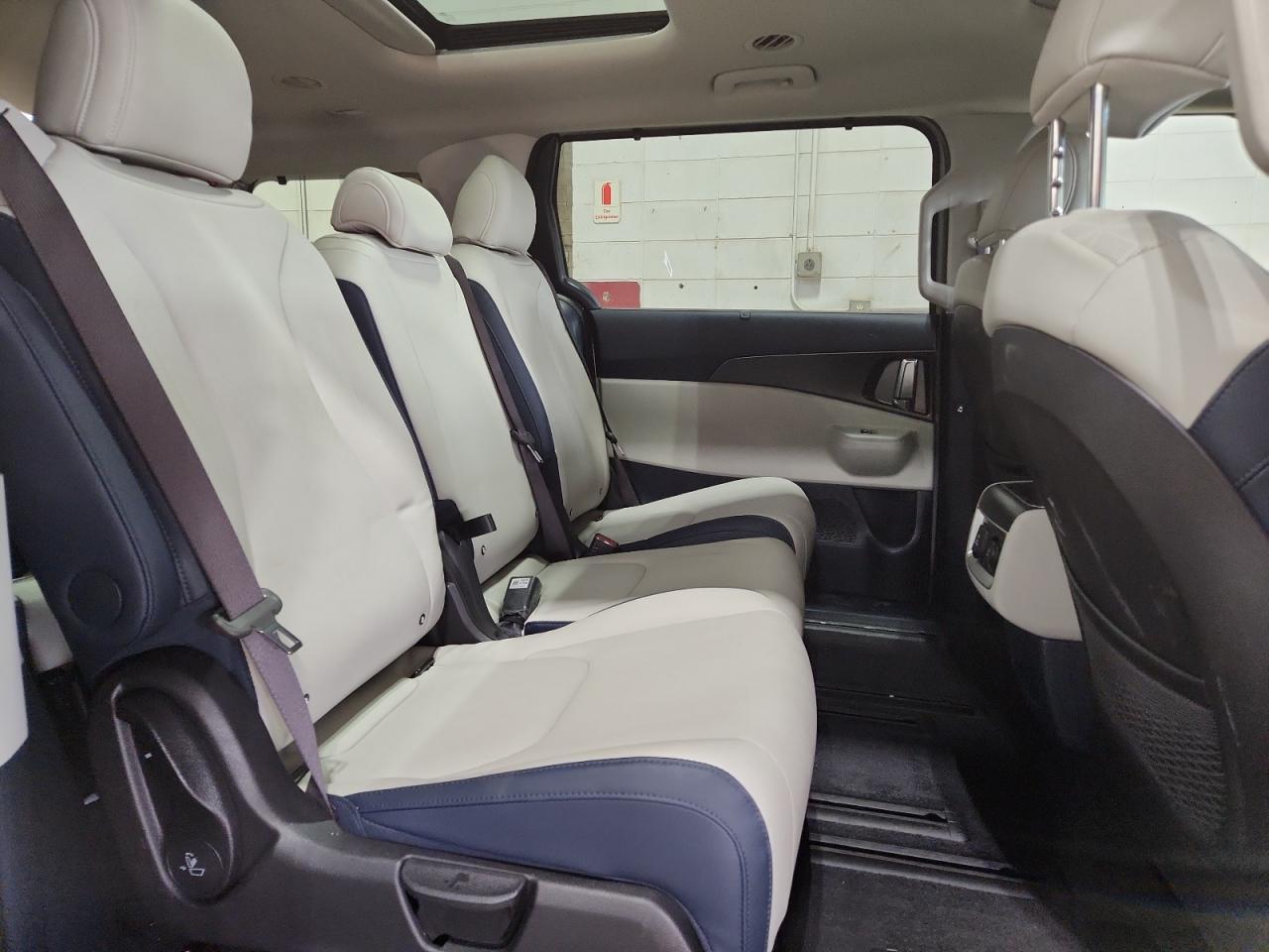 2025 KIA Carnival
