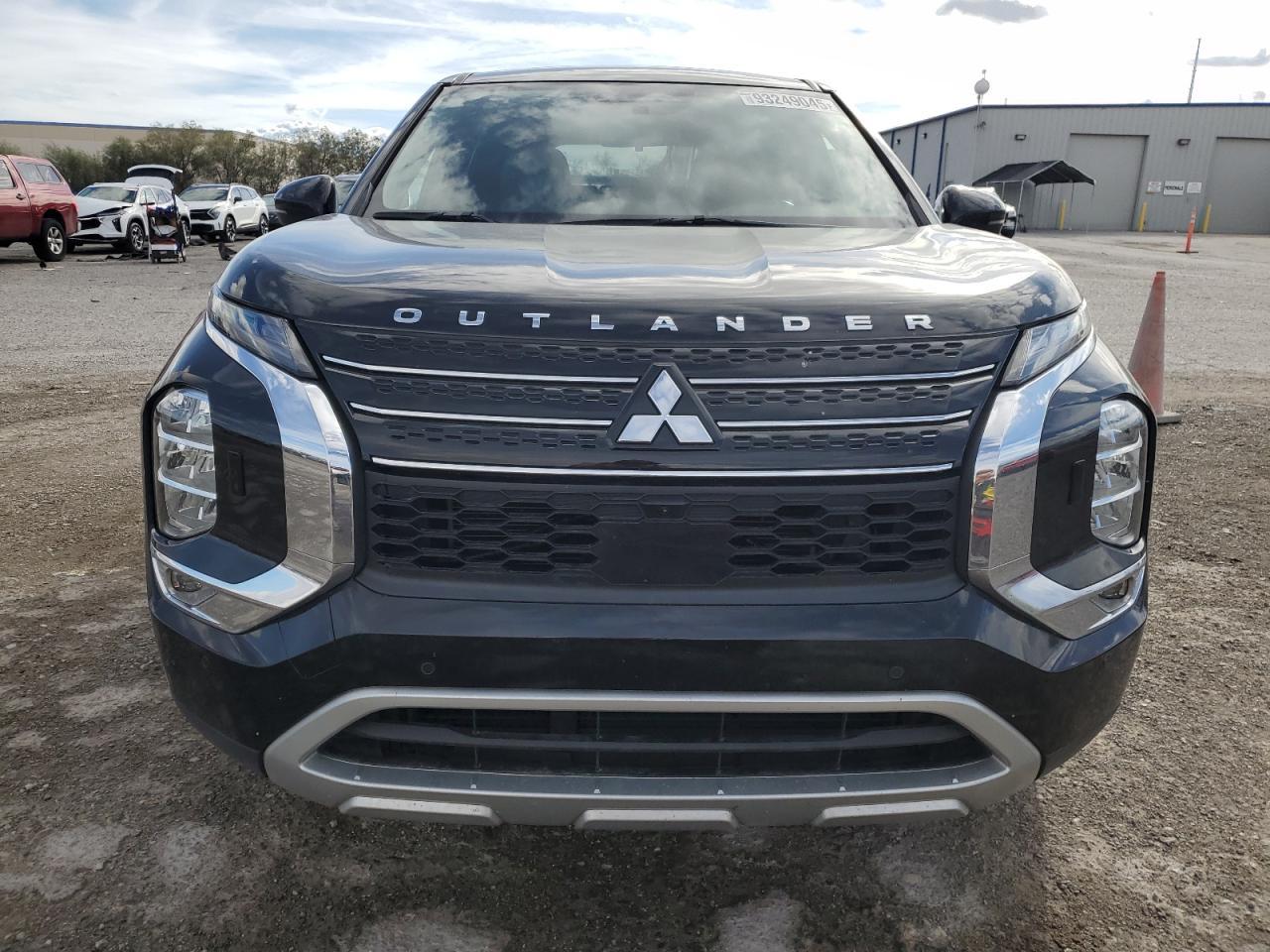 2022 MITSUBISHI outlander