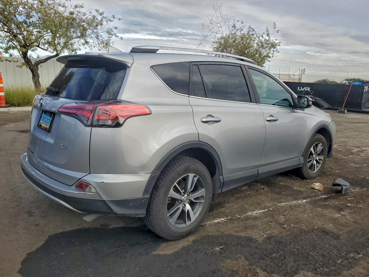 2016 TOYOTA RAV4