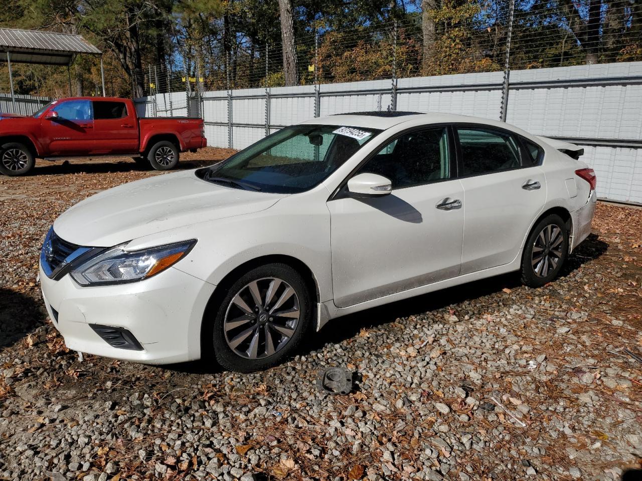 2017 NISSAN ALTIMA
