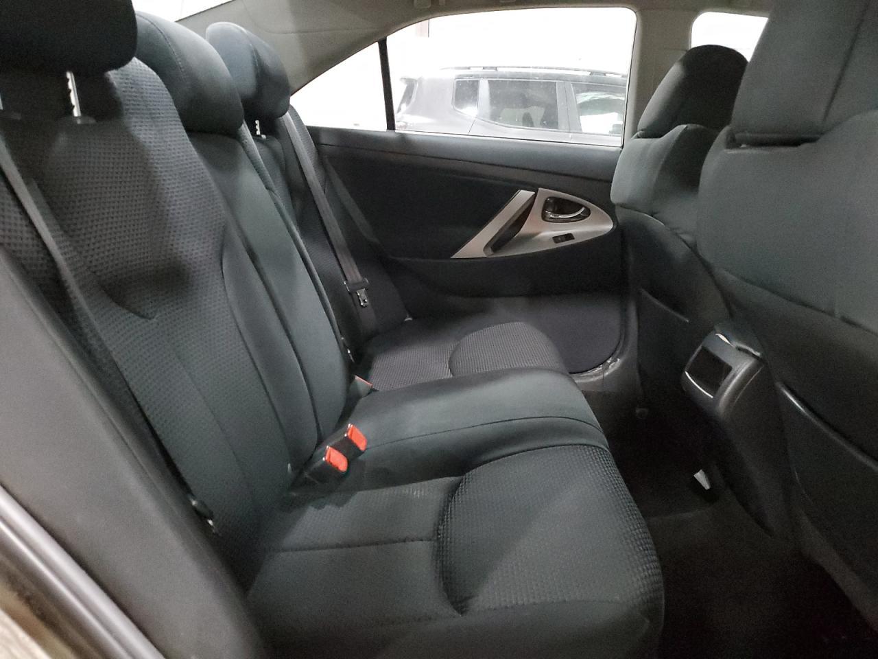 2010 TOYOTA CAMRY