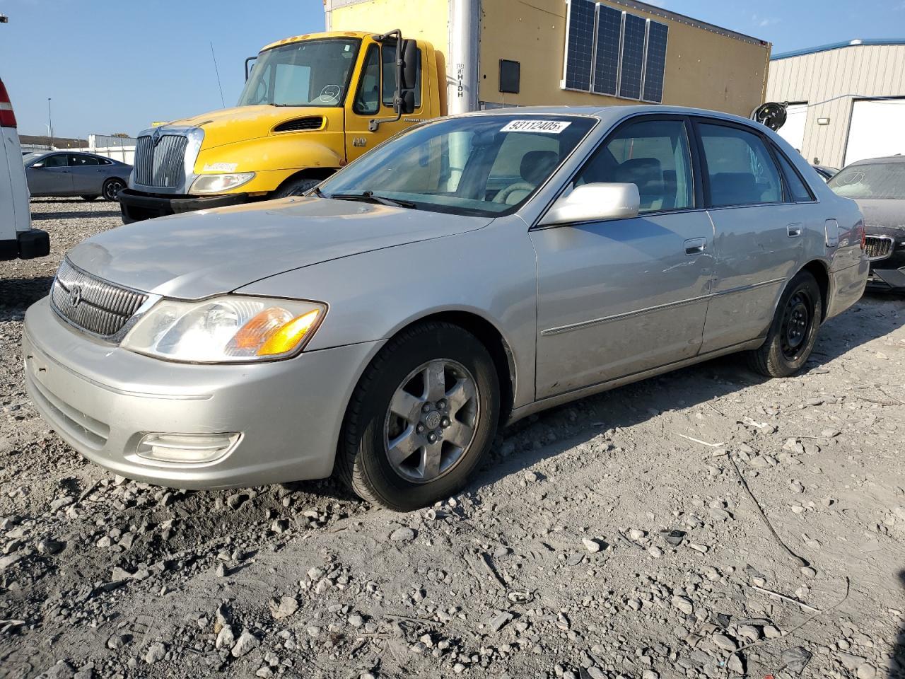 2000 TOYOTA Avalon