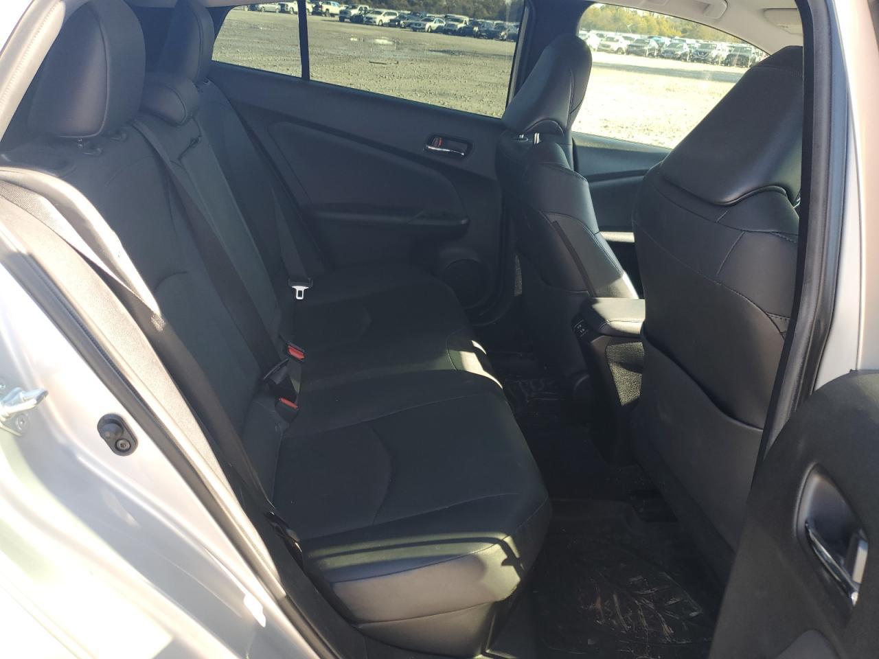 2019 TOYOTA PRIUS