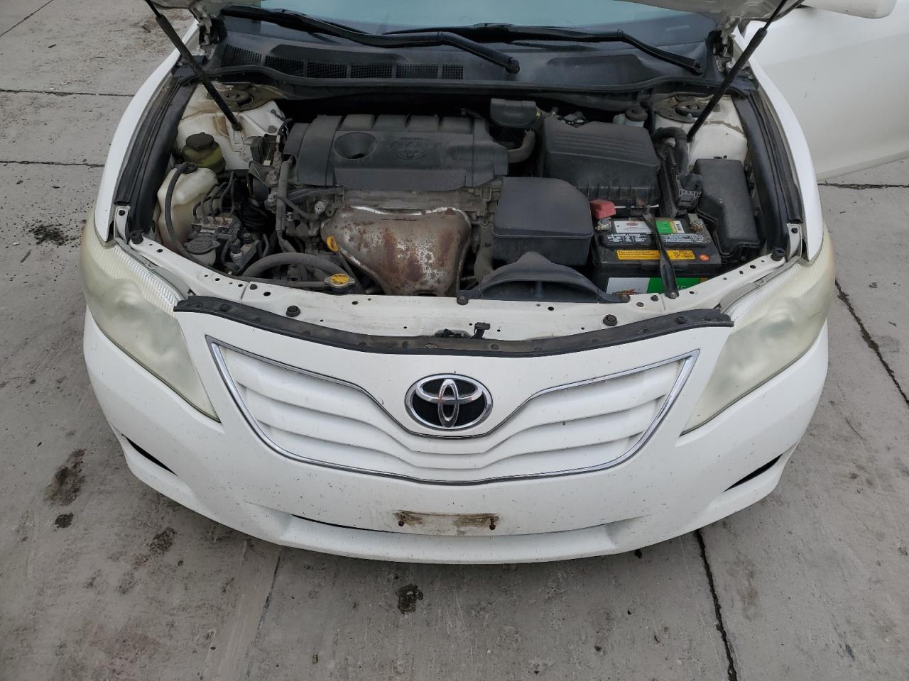 2011 TOYOTA CAMRY
