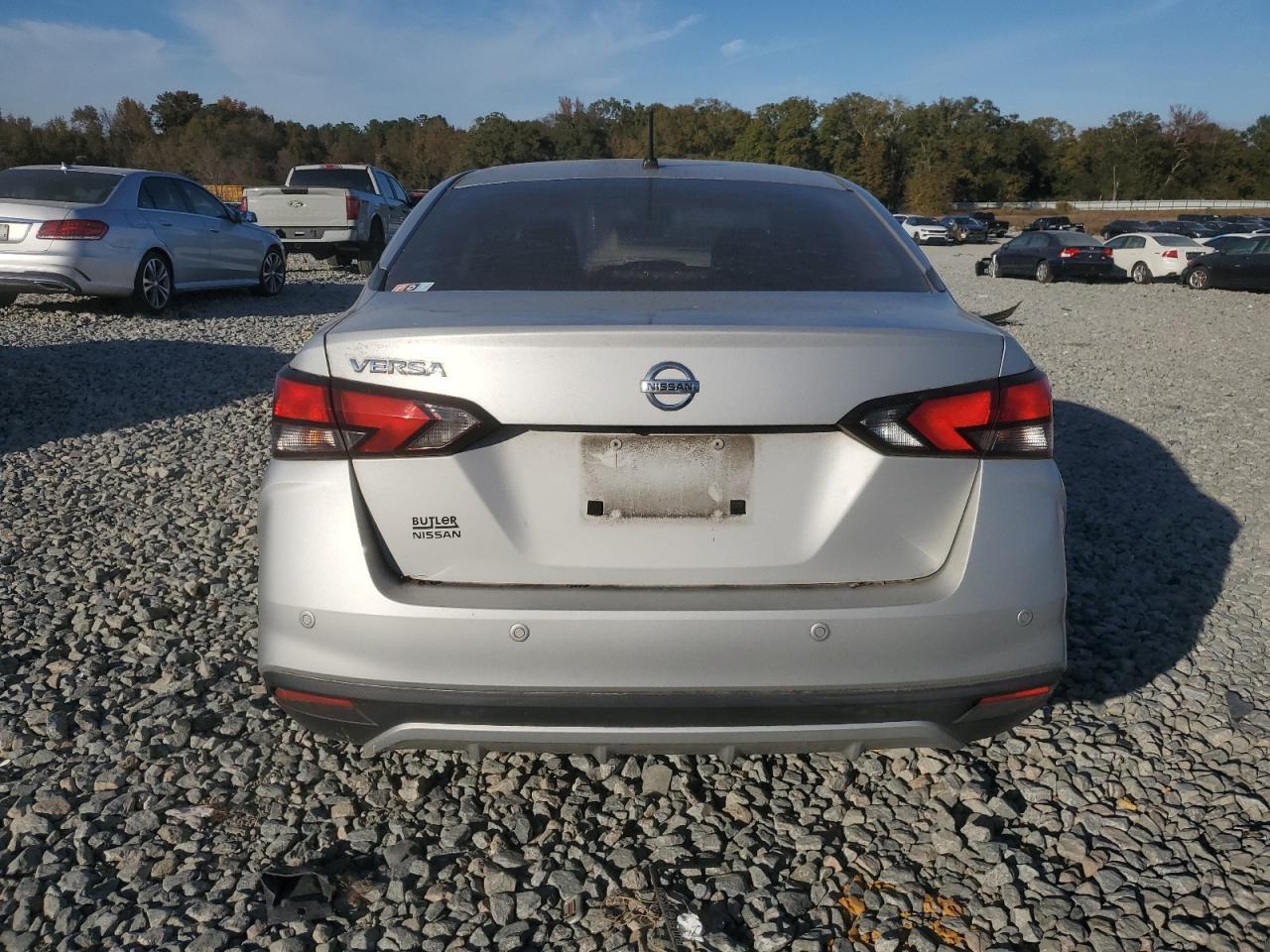 2020 NISSAN VERSA