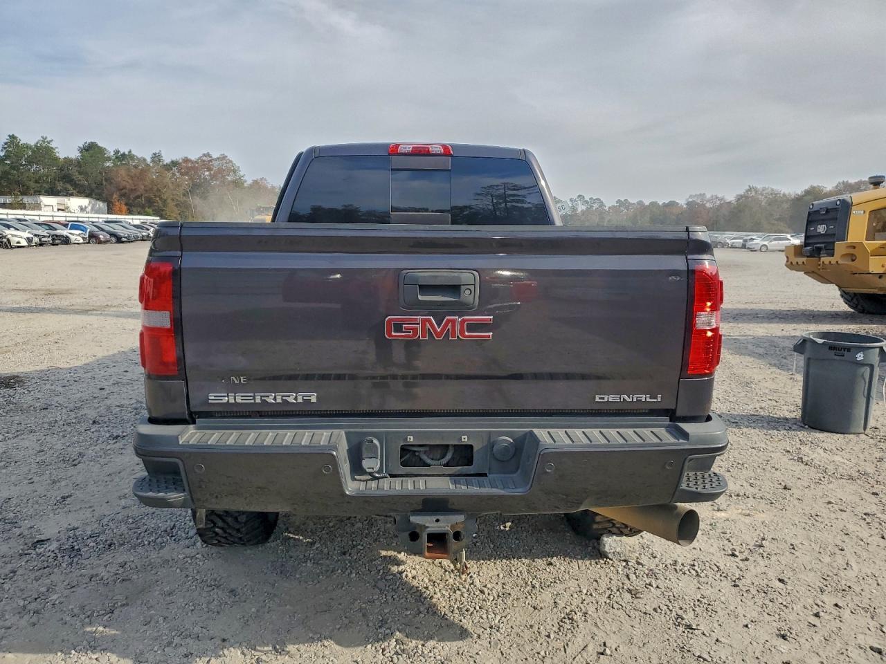 2016 GMC Sierra
