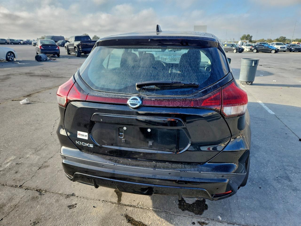 2021 NISSAN KICKS