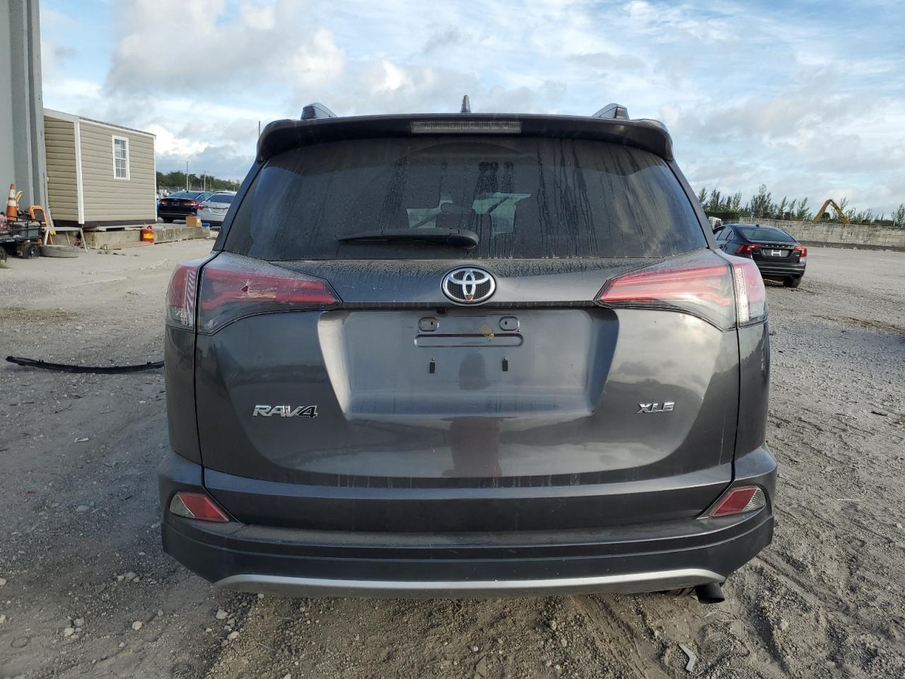 2018 TOYOTA RAV4