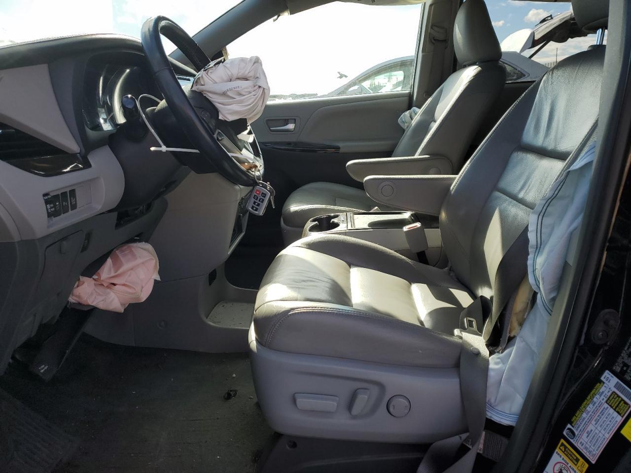 2022 TOYOTA SIENNA