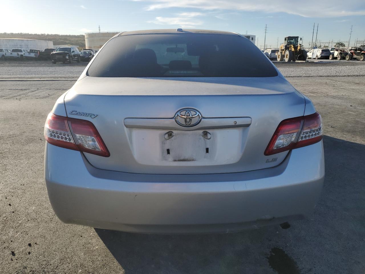 2011 TOYOTA CAMRY