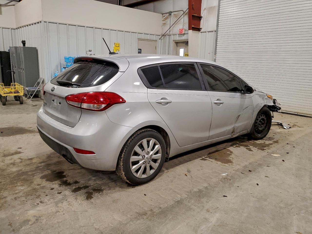 2016 KIA FORTE