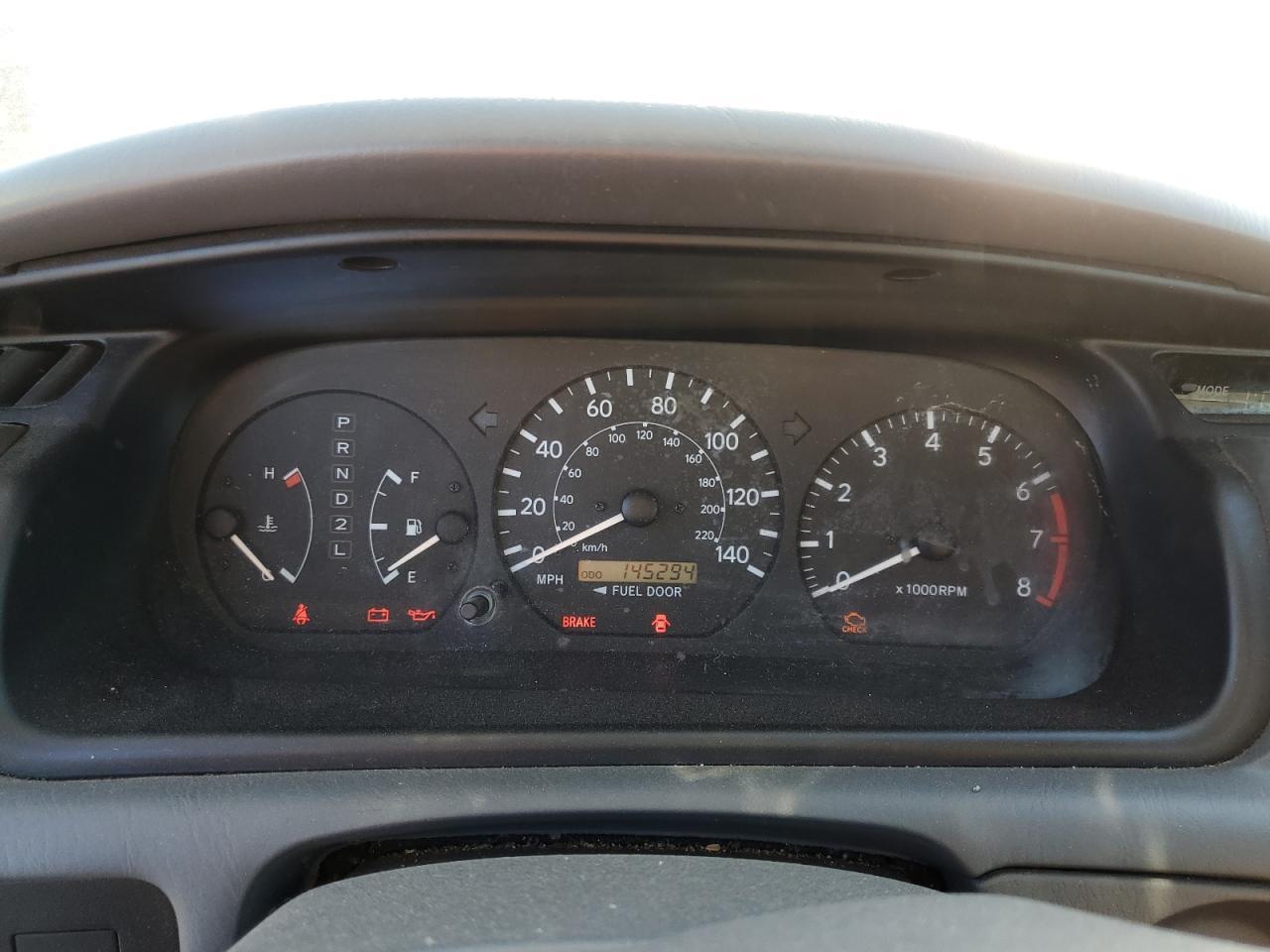 2001 TOYOTA CAMRY