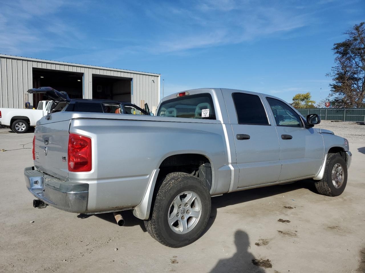 2006 DODGE Dakota
